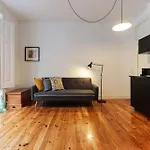 Luxury Olipi Lejlighed